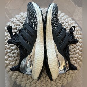 Adidas Ultraboost 2.0 Limited Silver Medal Shoes Mens size 7